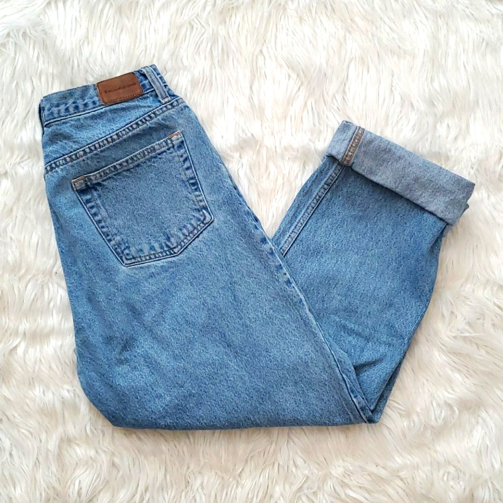 Vintage High Rise Mom Straight Light Wash Jeans